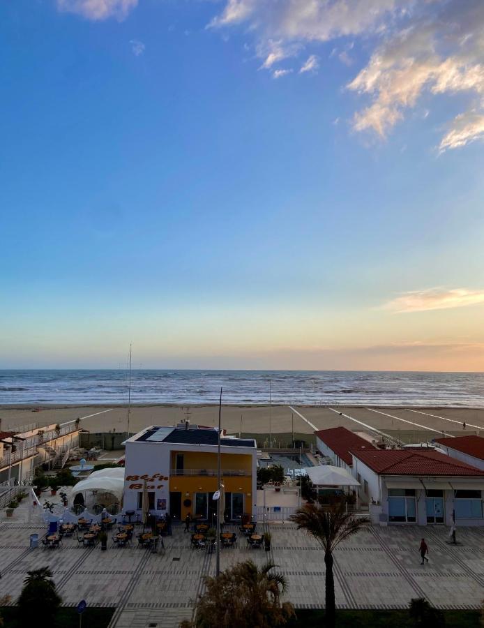 Alba Sul Mare Hotel Lido di Camaiore Kültér fotó