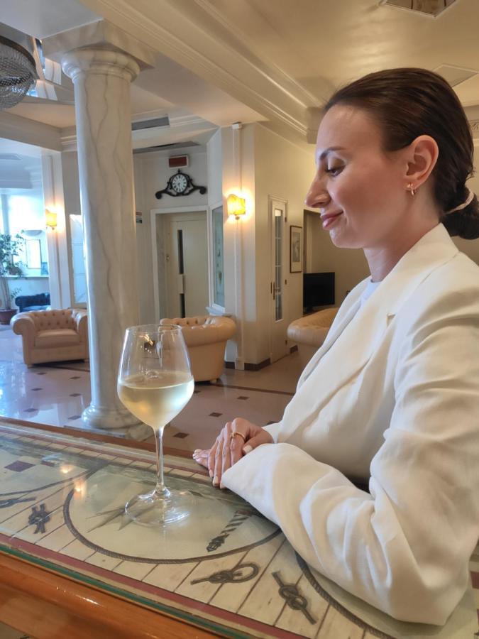 Alba Sul Mare Hotel Lido di Camaiore Kültér fotó